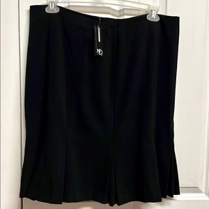 New Direction Black Lined Mid Rise Viscose Stretch Flare Skirt Size 16 NWT